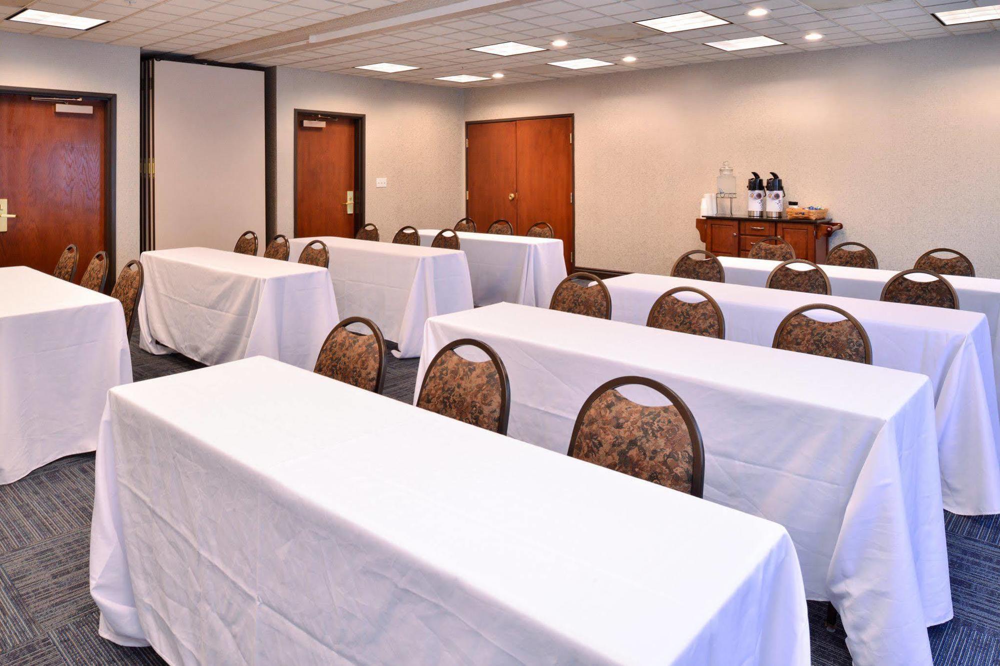 Holiday Inn Express Portland West/Hillsboro By Ihg Екстер'єр фото